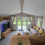 R&l's Retreats Cayton